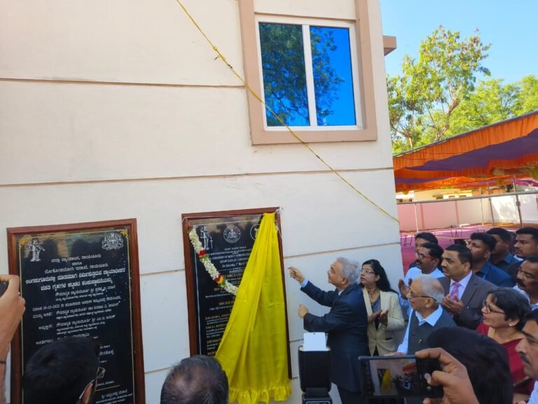 ಲಿಂಗಸುಗೂರಲ್ಲಿ ನೂತನ ನ್ಯಾಯಾಲಯದ ಕಟ್ಟಡ ಲೋಕಾರ್ಪಣೆ; ಇ-ಸೇವಾ ಕೇಂದ್ರದ ಕಟ್ಟಡಕ್ಕೆ ಶಂಕುಸ್ಥಾಪನೆ